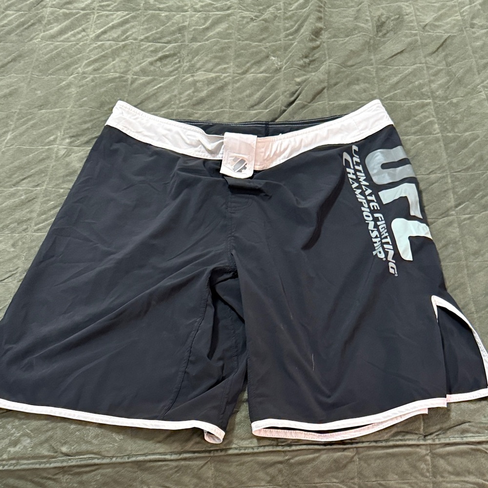 UFC Black and White Fight Shorts size 38
